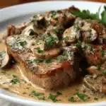 Filetes de ternera en salsa de champiñones