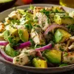 Ensalada de pollo y aguacate