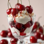 Copa Saludable de Cerezas y Yogur