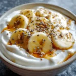Yogurt Griego con Chía, Miel y Plátano